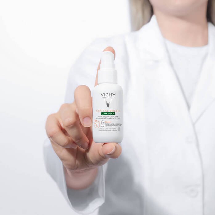 kem chống năng SPF50+ CAPITAL SOLEIL UV Clear