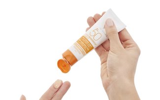 cách-chăm-sóc-da-hỗ-trợ-giảm-đốm-nâu