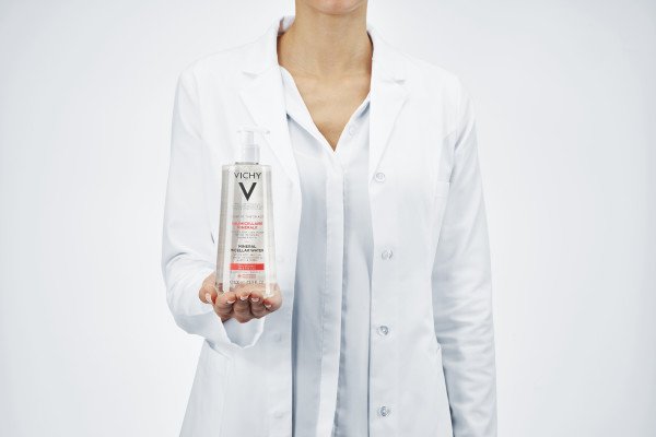 how-to-micellar-water-sensitive-skin